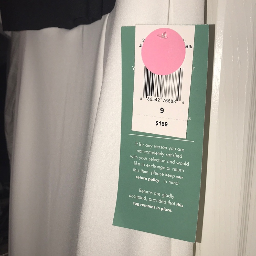 B Darlin Formal Evening Gown. NWT - Picture 3 of 4